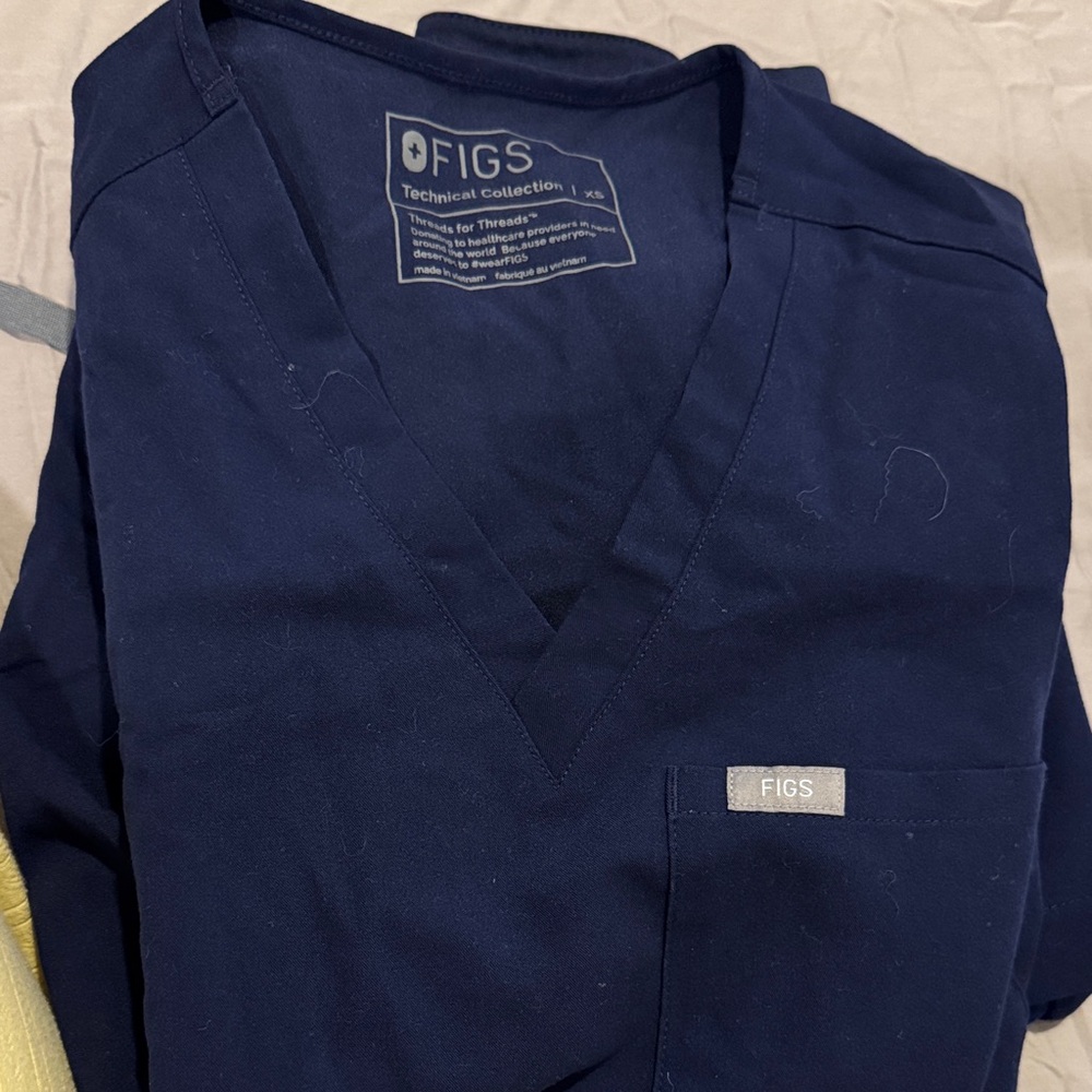 FIGS Navy V-Neck Scrub Top with Chest Pocket